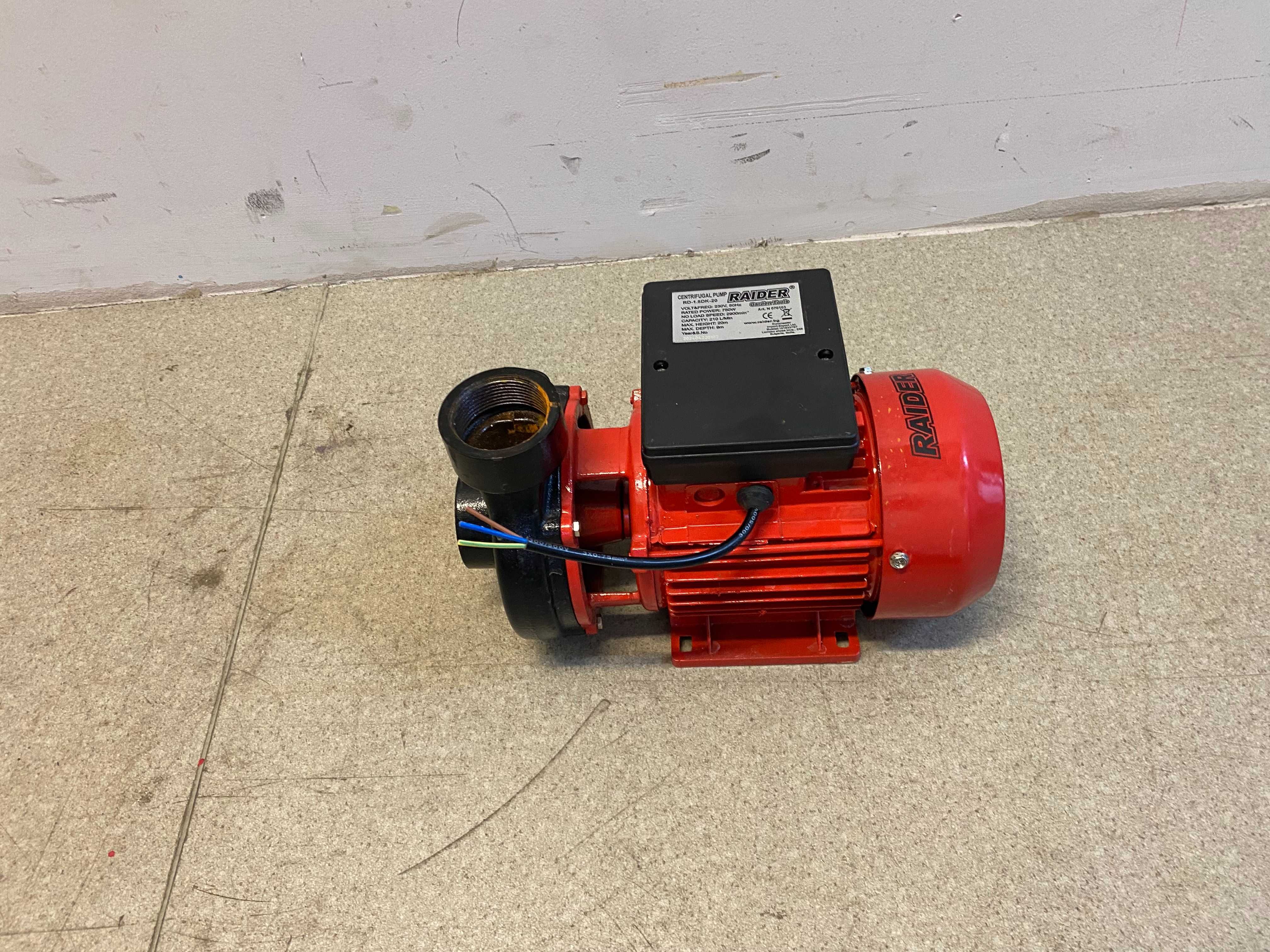 Помпа водна 750W 1.5" max 210L/min 1.5DK20/Помпа 1500W 2"500L/min2DK20