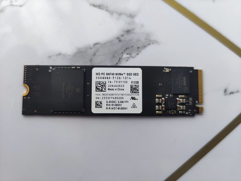 Продам SSD M2 Western Digital 512gb