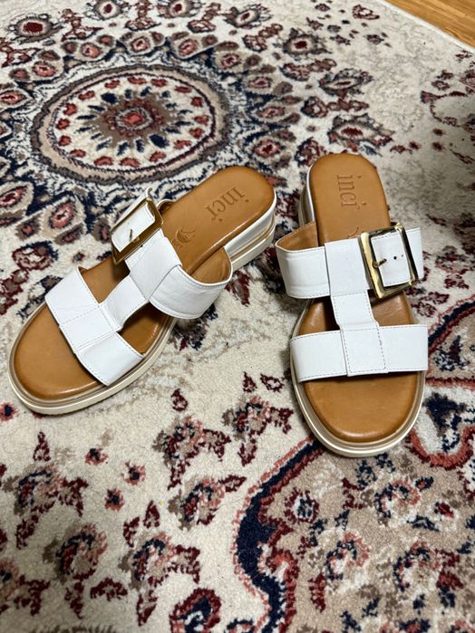 Босоножки женские