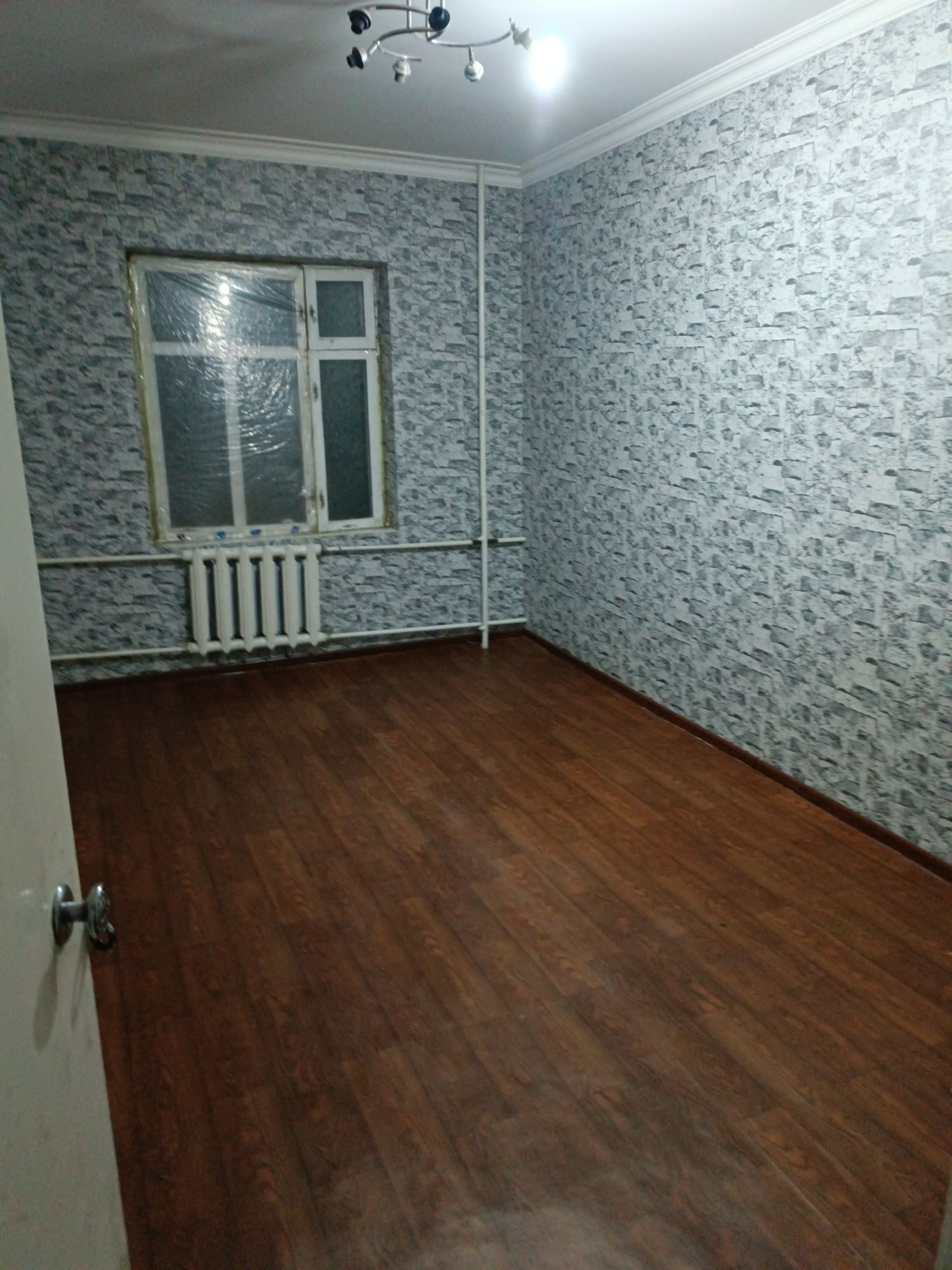 Срочно сдаётся квартира в Самарканде кирпичный дом Ор. травматология
