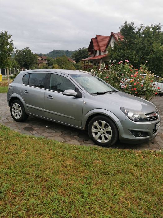 Opel Astra H 2008 1.7 cdti 81 kw COSMO 148000 km
