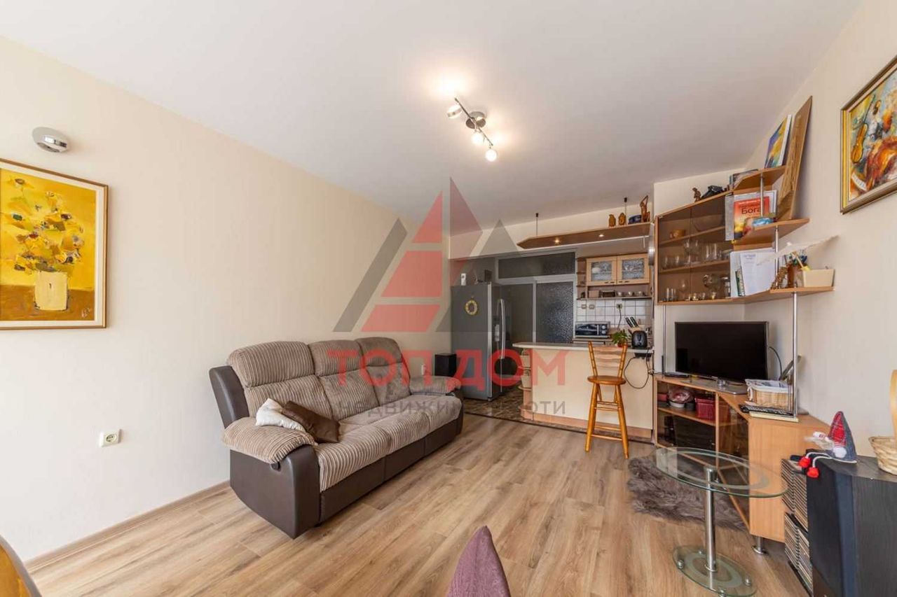 Продава се Тристаен апартамент в Варна, Трошево - 78 кв.м за 2180 €/кв.м - Снимка #2