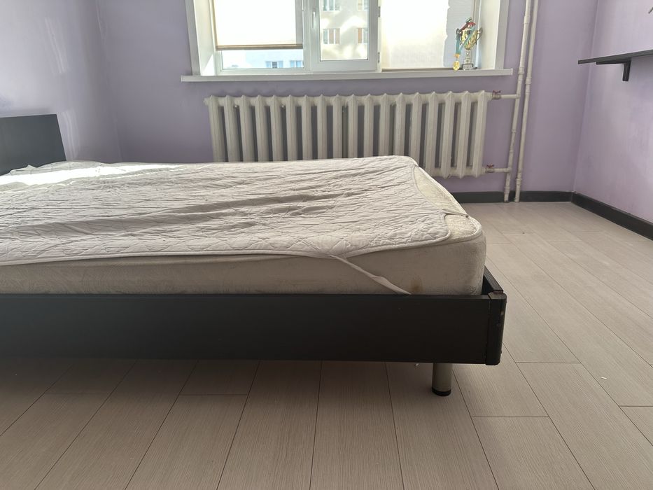 Продам кровать двухспальную