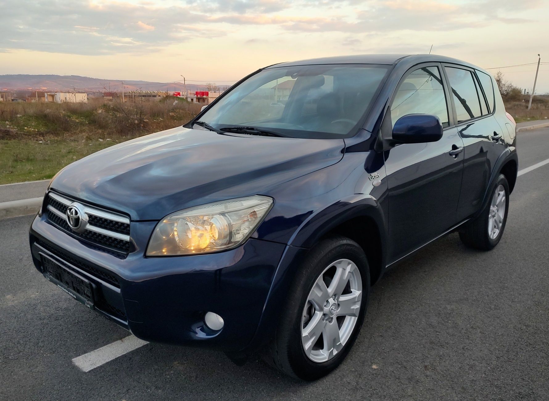 Toyota RAV4 2008...4x4 ** 177 cp...Piele...Recent adusa