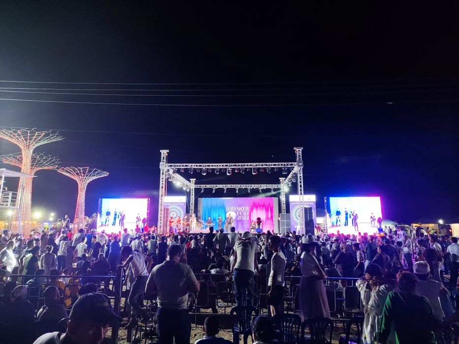 Аренда Шоу техники.  LED экран, Свет, Звук, Подиум.