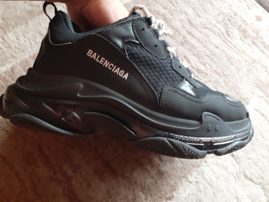 Balenciaga triple s