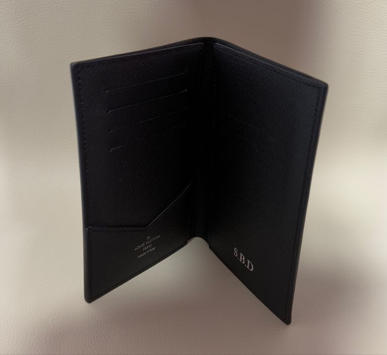 Port pasaport/portofel Louis Vuotton Barbatesc NOU