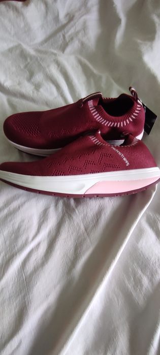 Чисто нови ортопедични обувки, номер 37, стелка 24, 7 см.Леки и удобни