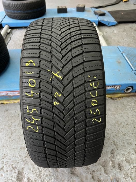 1x 245 40 19 bridgestone all season dot 2022