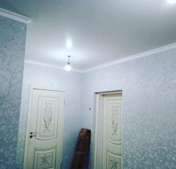 Поклейка обоев 600 тенге квадрат 1 рулон 6000 тенге