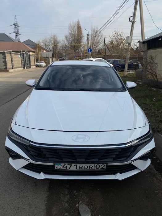 Машина для аренды без ограничений км