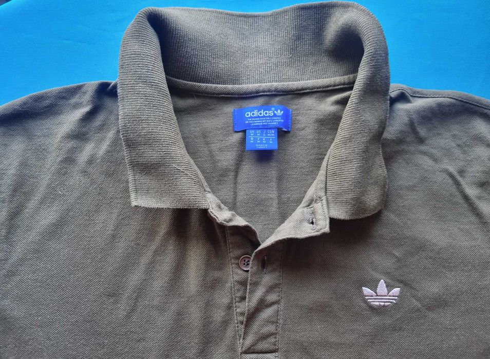 Vand tricou polo Adidas, Culoare kaki, marime M, barbati