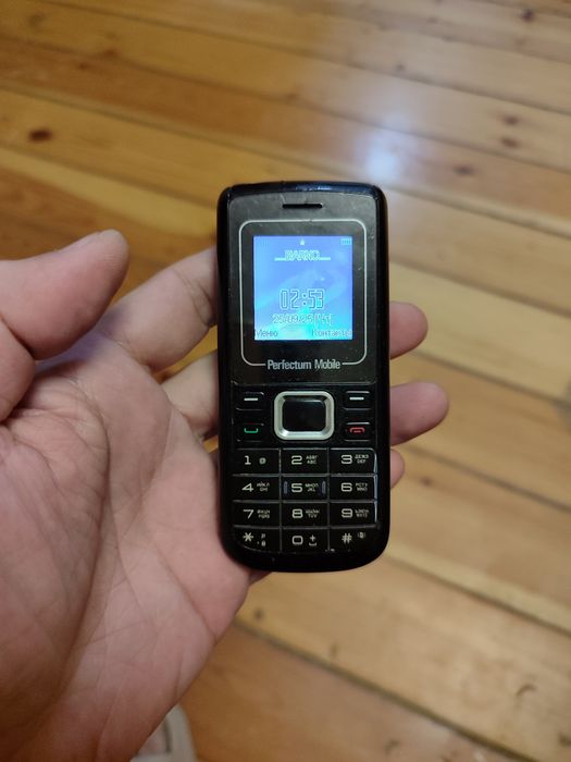 Hisense c 1100(CDMA) Perfectum