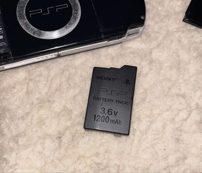 PSP(playstation portabil )