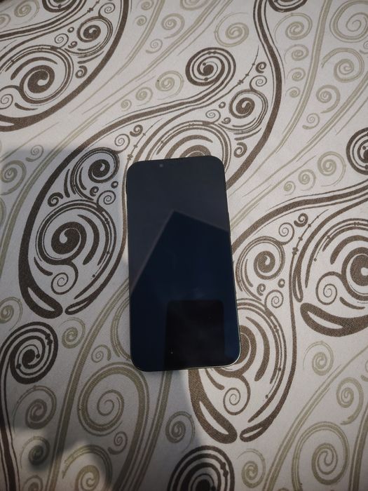 Продам или обмен айфон 13