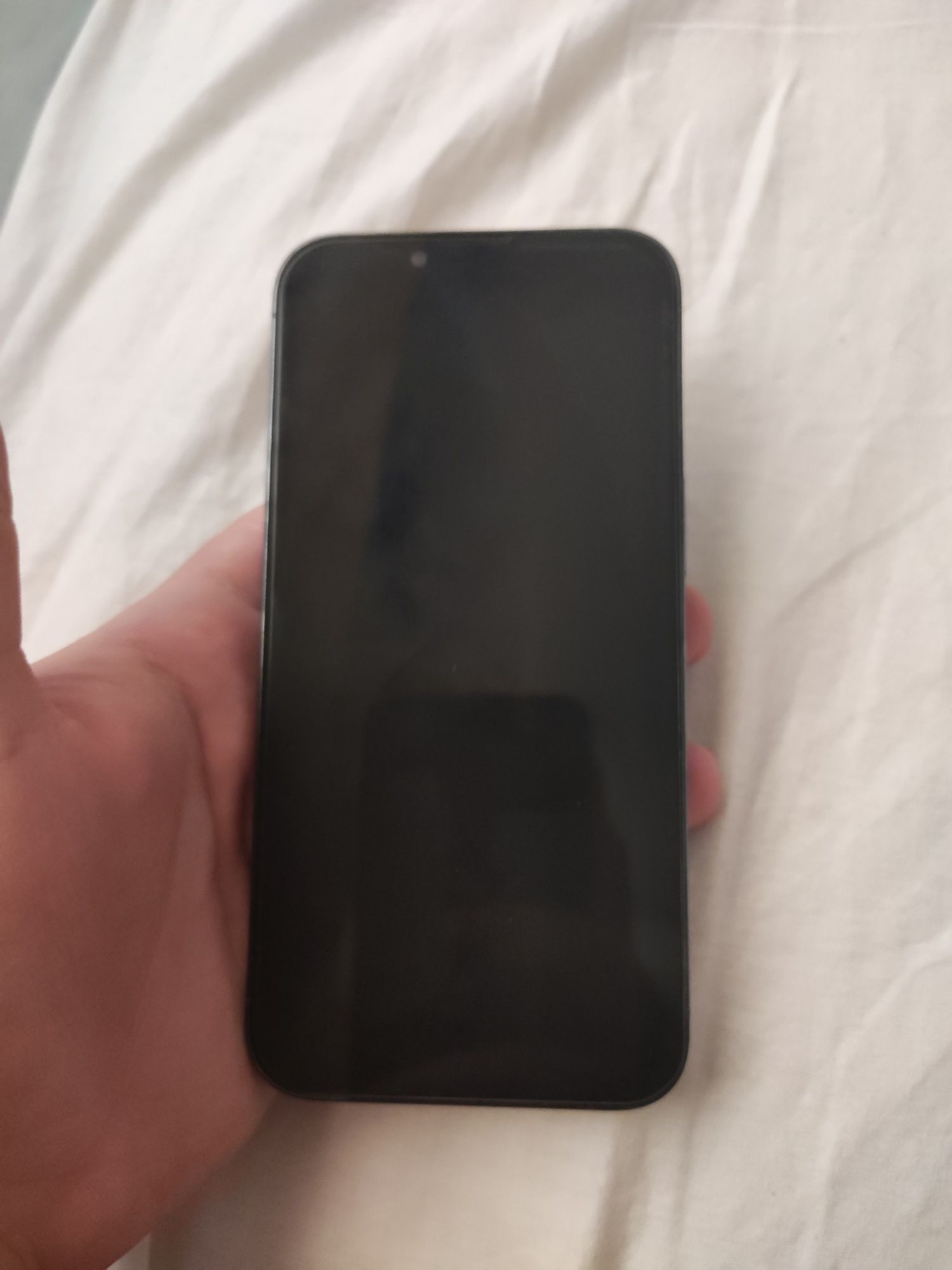 Продавам iphone 13pro