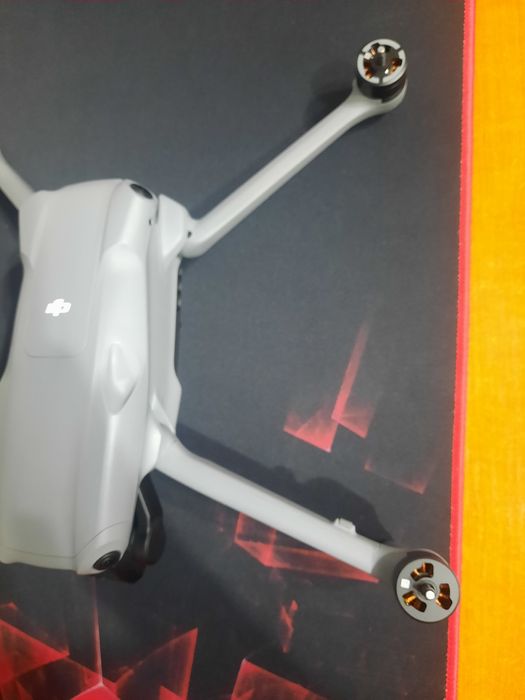 Drona DJI Air3 +accesorii