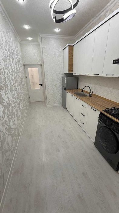 3 хоналик квартира  3 этаж, 6 микр мебел файз