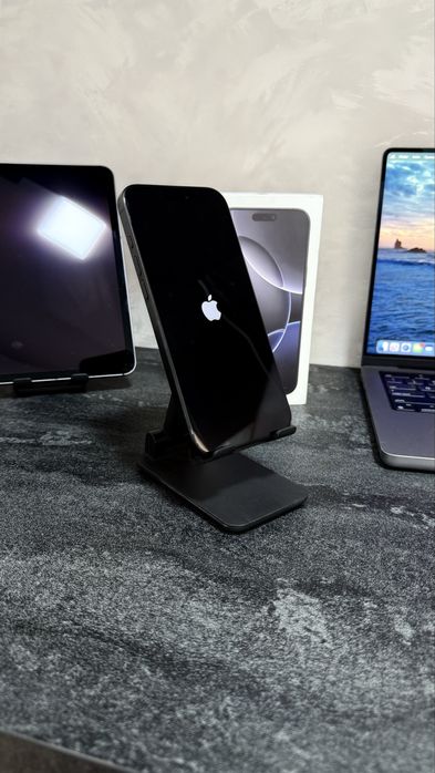 iPhone 16 Pro Max Black Titanium 256GB New 2 iMei Reg