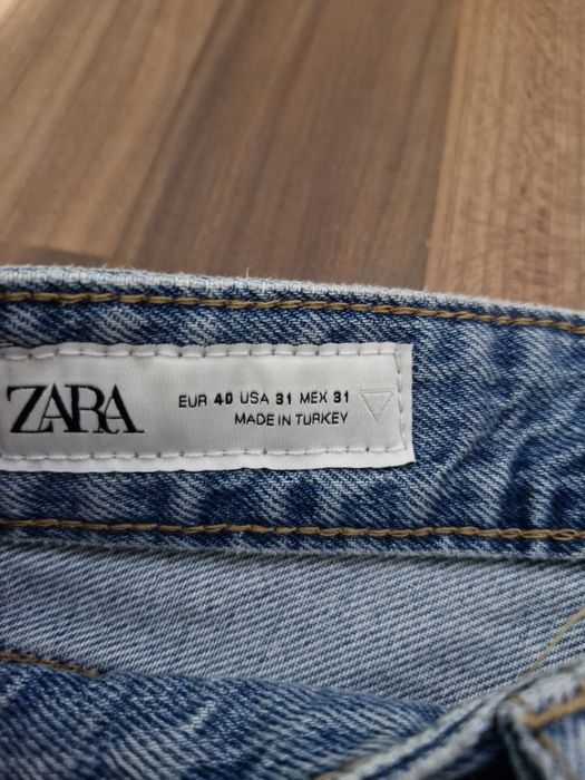 Blugi flared/baggy zara ( nu reputation)