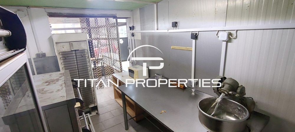 Дава се под наем Магазин в Бургас, Изгрев - 90 кв.м за 510 € - Снимка #2
