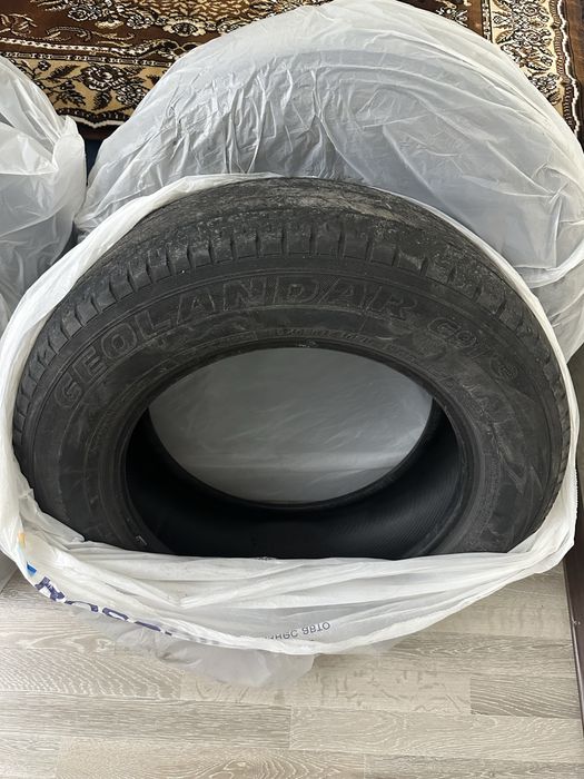 Продам шины YOKOHAMA