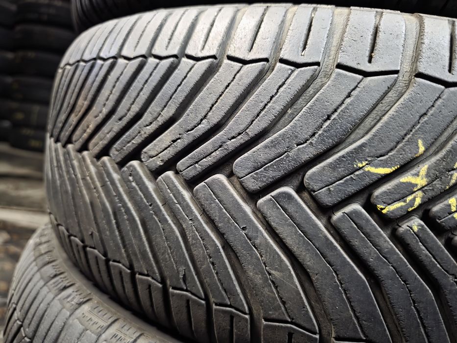 4бр Всесезонни гуми 185 60 15 -