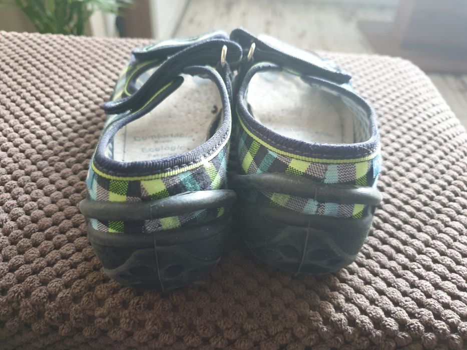 Сандали, чехли 29 номер