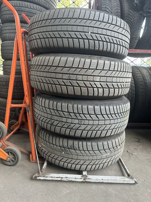 Зимни Гуми сДжанти 215/65 R16
