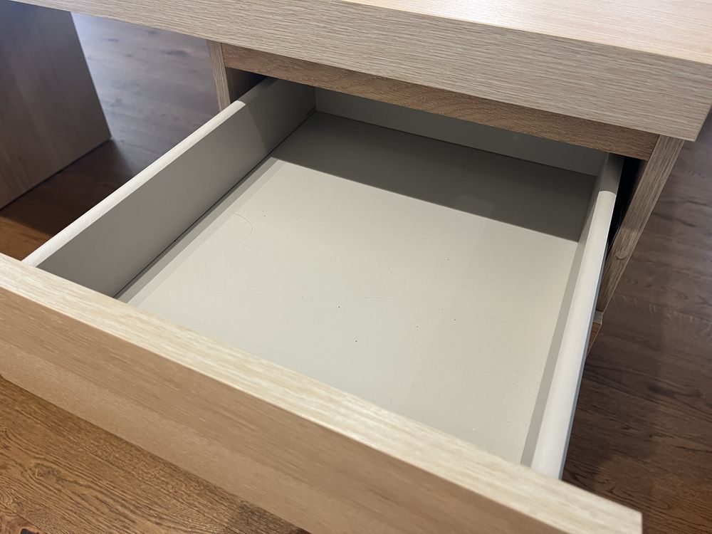 Бюро IKEA MALM дървесен цвят - като ново!