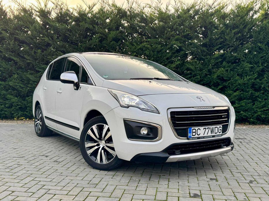 Peugeot 3008 Hybrid 4 x 4 Alure 200 cp