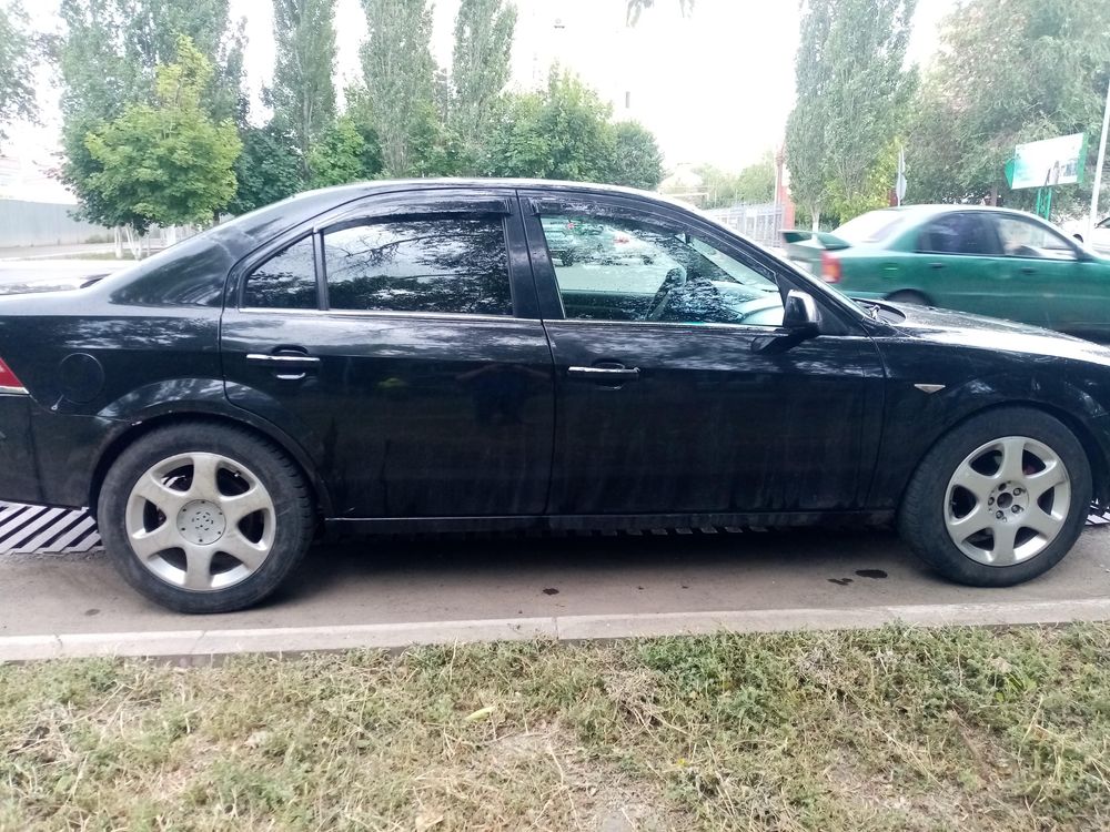 Продам Машину Ford Автомат Срочно