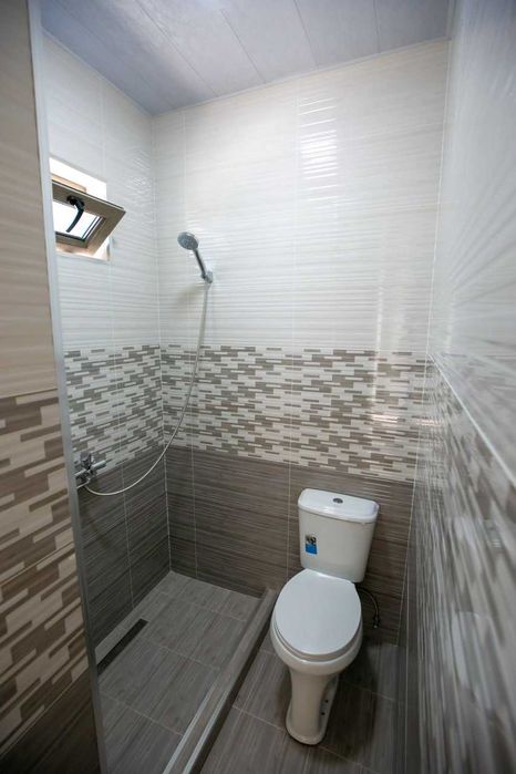 СРОЧНО ПРОДАЮ ЕВРО ДОМ в Янгихает р-н, Бинокор, 7 минут от Куйлюка