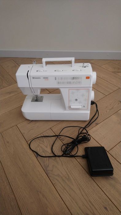 Машина швейная Husqvarna VIKING H-CLASS Модель Е-20