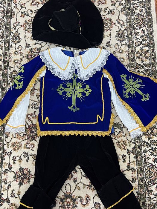 костюм мышкитер