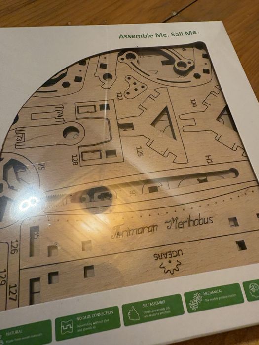 Puzzle 3D nou de la Ugears