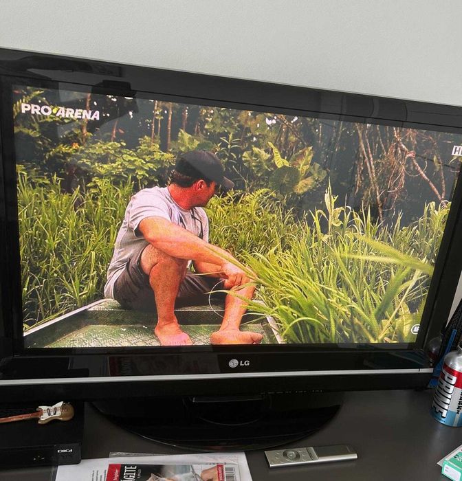 Televizor cu plasma LG diagonsla 81 cm