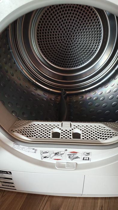 Uscător de rufe AEG, 8 kg