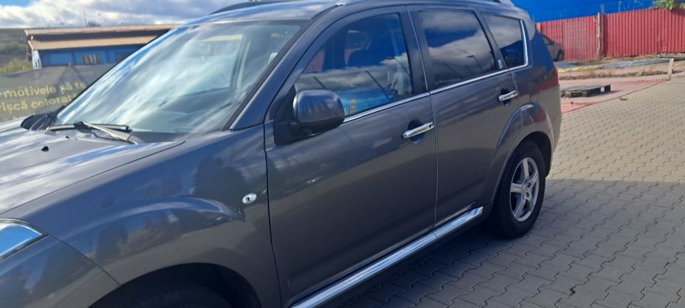 Vând auto Citroen CCrosser