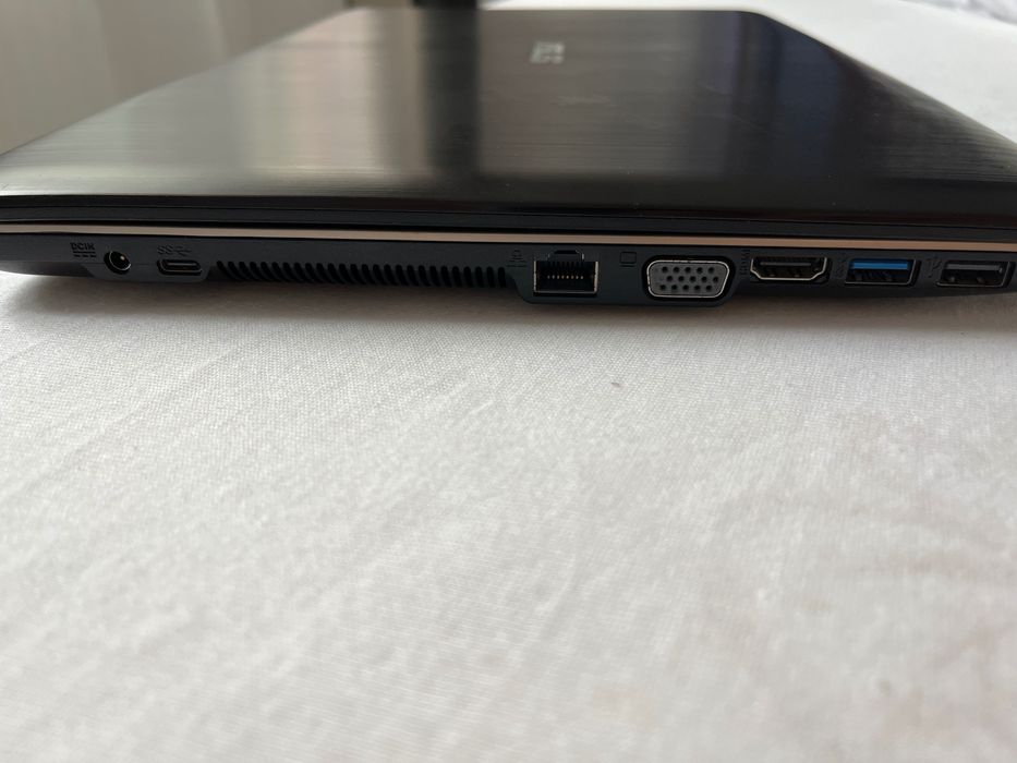 Laptop Asus F540Y Notebook PC