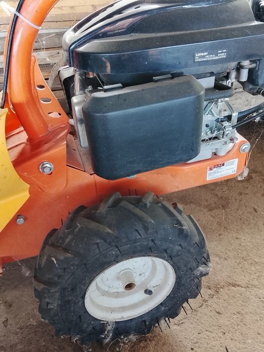 Cositoare iarba pentru livezi