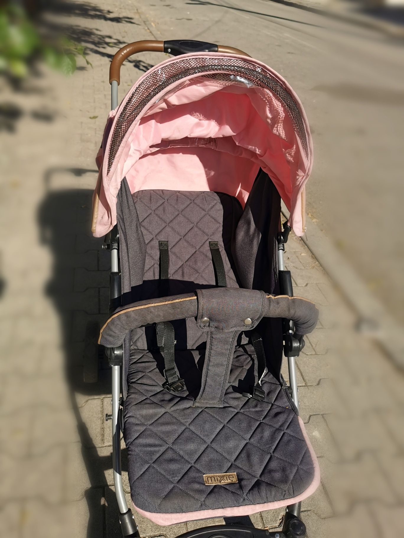 Детска количка Chipolino Mixie/  Микси Пудра