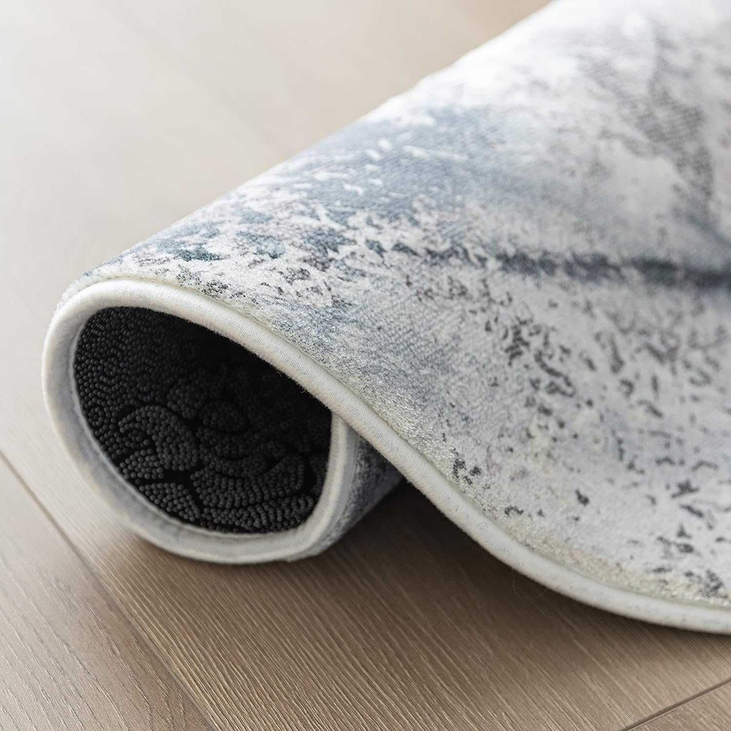 Кръгъл абстрактеб килим с къс косъм Obundi нехлъзгащ декоративен 120см