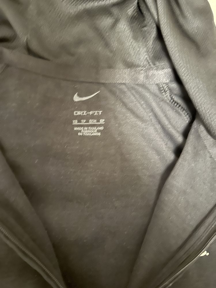 NIKE Liverpool анцунг