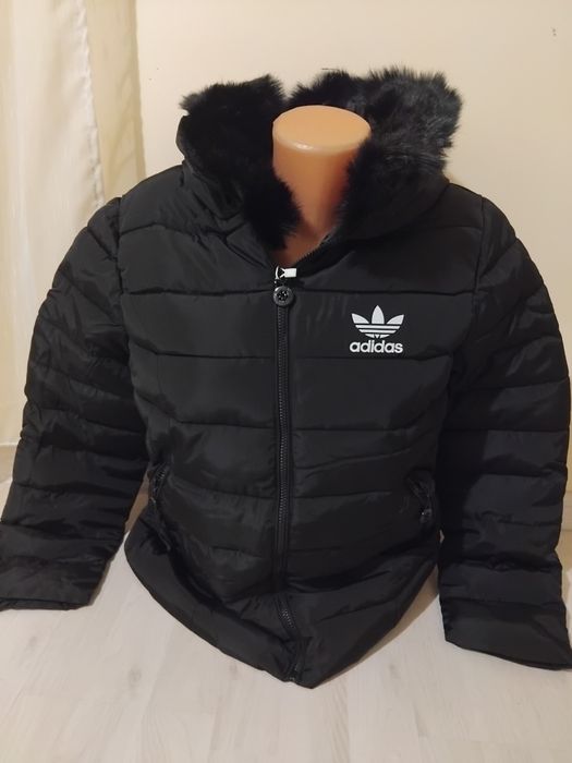 Geaca fete Adidas.