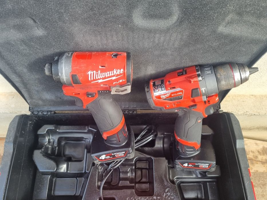 Set filetanta + impact pt biti m12 , 2 baterii,cutie incarcator