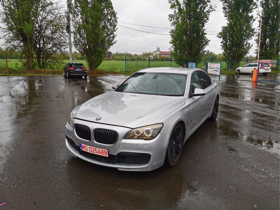 Dezmembrez bmw seria7 f01 N57D30A 245cp 2012