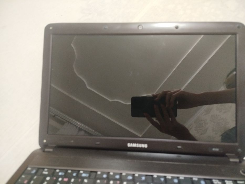 Самсунг i3CPU 64