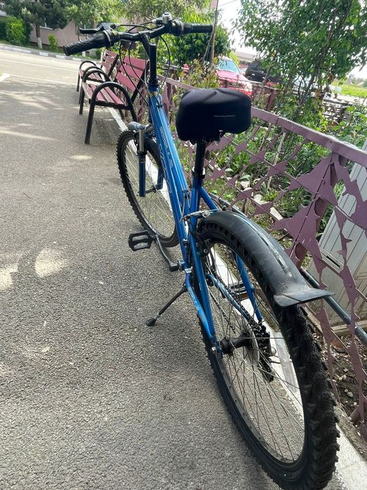 Vând bicicleta Apollo