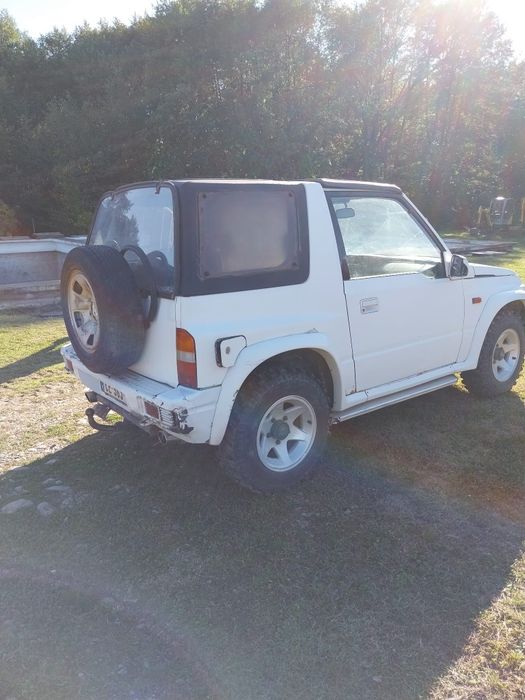Vând Suzuki vitara 1,6 benzina 16 valve